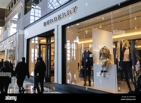 burberry store manhattan.